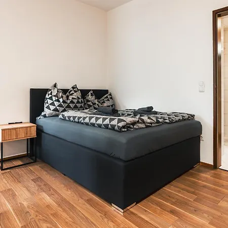 Zentral Am Fluss #1 Appartement *