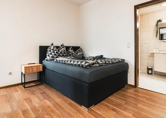 Zentral Am Fluss #1 Appartement *